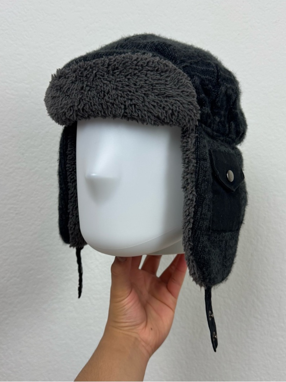 Rocawear Men's Black Faux-Fur Trapper Hat